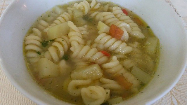 Макаронена супа