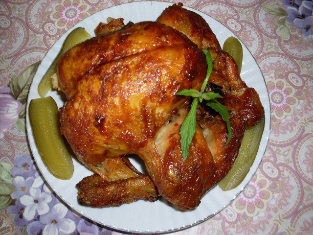 Уникално печено пиле в тенекия
