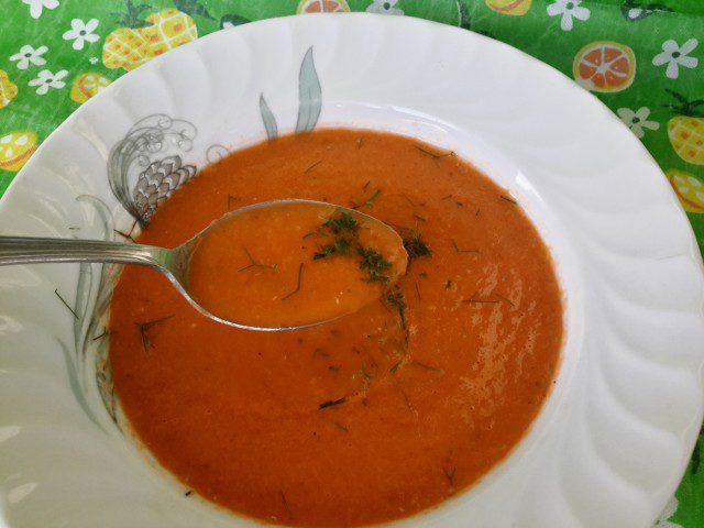 Доматена крем супа с копър