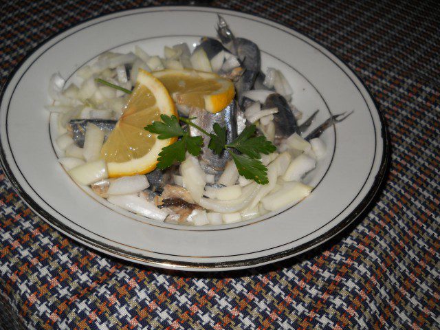 Маринован сафрид с лук и лимон