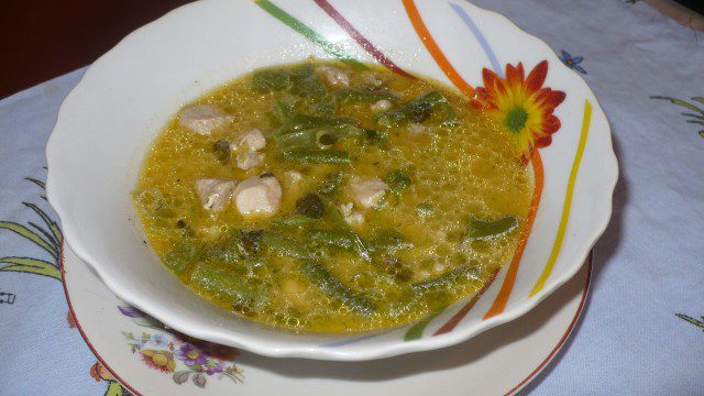 Свинска супа със зелении