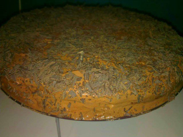Торта с шоколад и портокалов аромат
