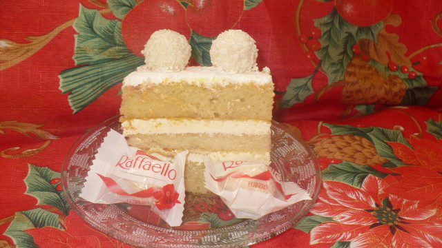 Торта Снежанка с бонбони Рафаело