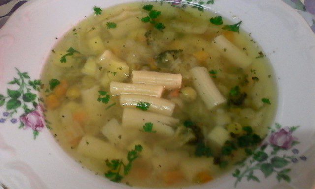 Постна зеленчукова супа с макарони