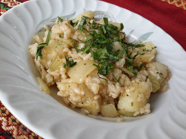 Селска гозба с картофи, ориз и запръжка