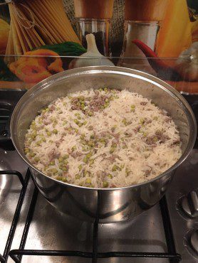 Арабски ориз с кайма и грах
