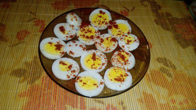 Салата от варени яйца