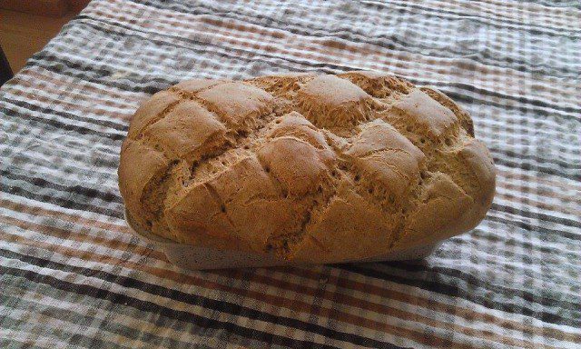 Домашно пълнозърнесто хлебче