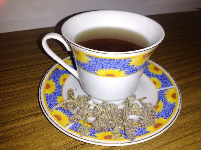 Чай от мащерка при стомашни проблеми