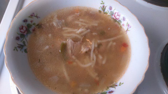 Супа от свински джолан