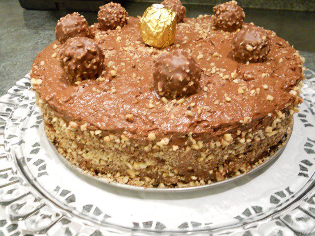 Торта Фереро Роше (Ferrero Rocher Cake)