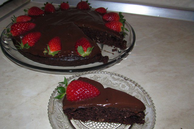 Шоколадова торта за шокоманиаци