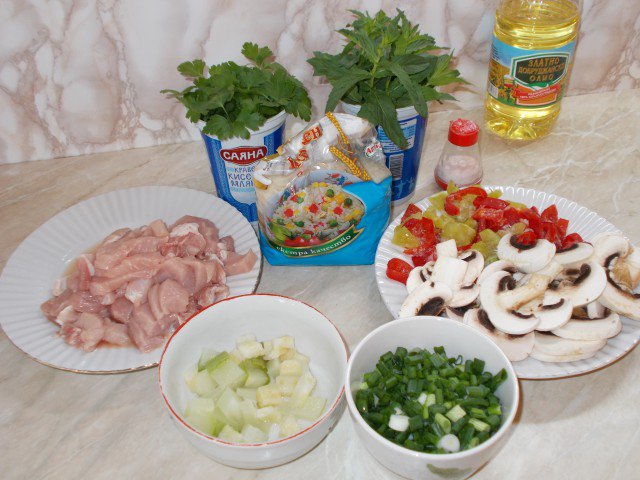 Свинско филе в сладко-кисел сос и ориз със зеленчуци