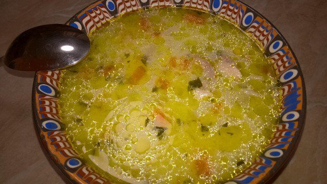 Домашна пилешка супа с вкусен бульон