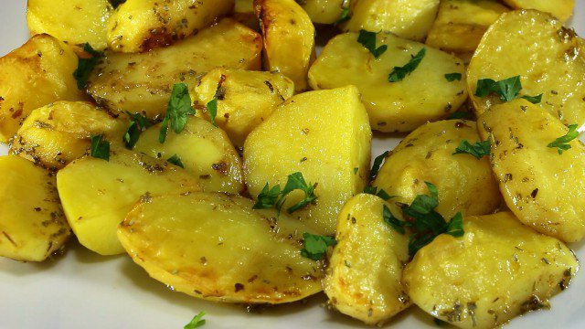 Ароматни картофи на фурна