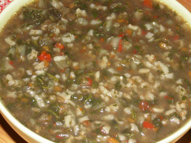 Доматена супа със спанак и ориз