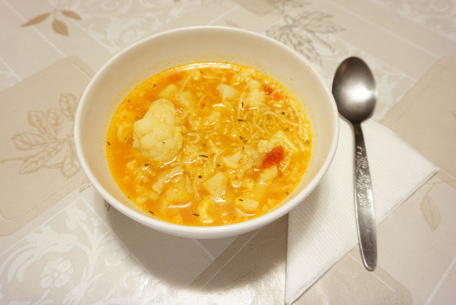 Постна супа с карфиол