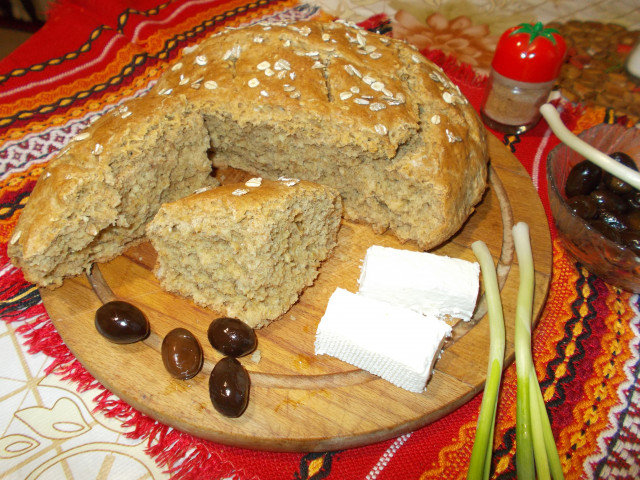 Хляб с лимец, овесени ядки и мед