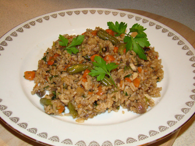 Ориз с бамя и задушени зеленчуци