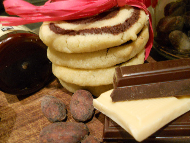 Ваниловo-шоколадови маслени бисквити