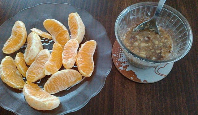 Печени портокали с орехи и мед във фурна за Свети Валентин