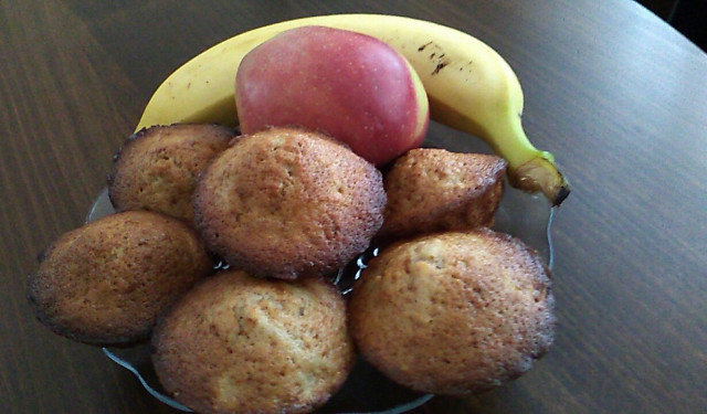 Мъфини с банан или ябълка