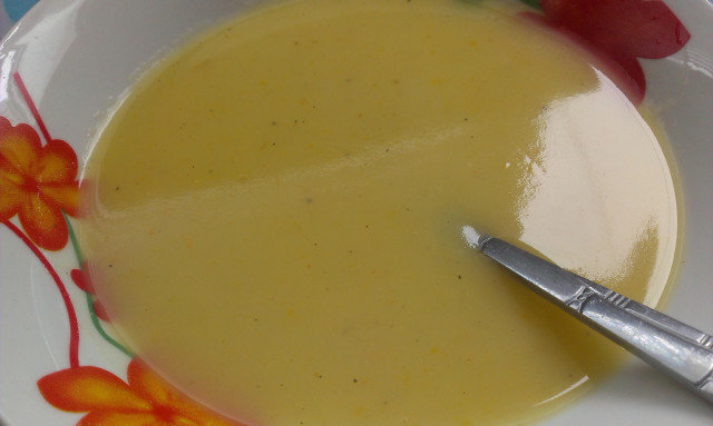 Нежна зимна крем супа