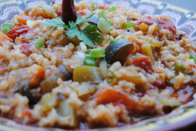 Постна лятна манджа с ориз и зеленчуци