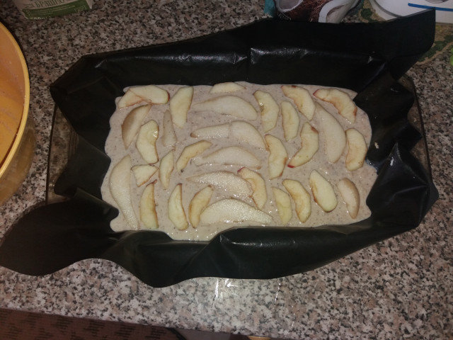 Здравословен кекс с ябълки и круши