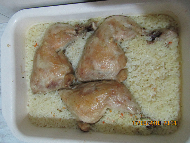 Апетитно пиле с ориз