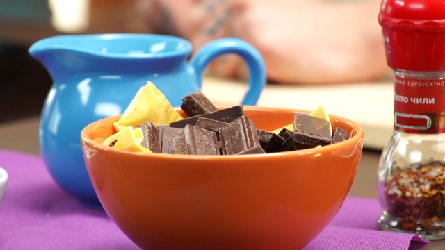 Шоколодови бонбони с чили