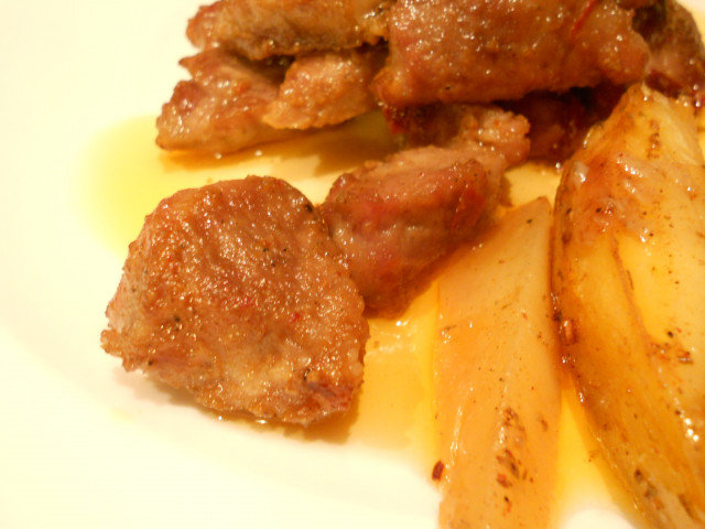Свински хапки, пържени на тиган (гръцка рецепта)