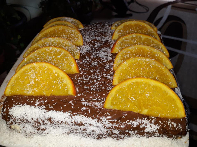 Лесна шоколадова торта с портокали