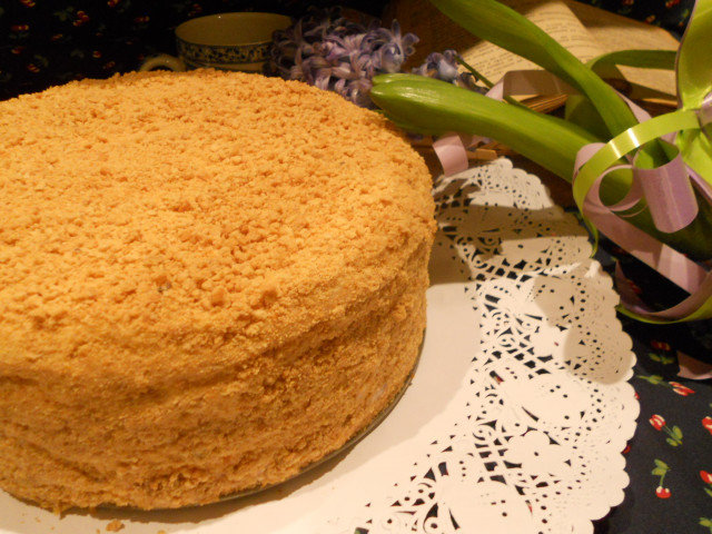 Френска селска торта с боровинки и сметаново-маслен крем