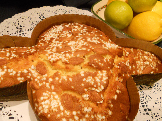 Великденска лимонова Коломба (Torta colomba Al Limone un dolce di Pasqua)