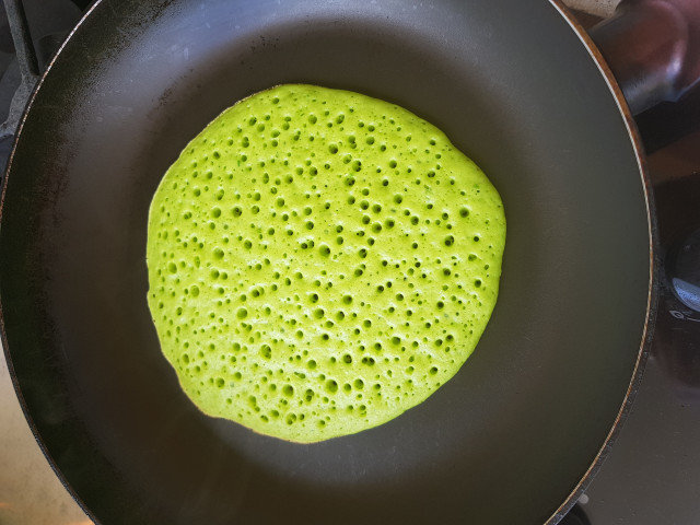 Зелени палачинки със спанак