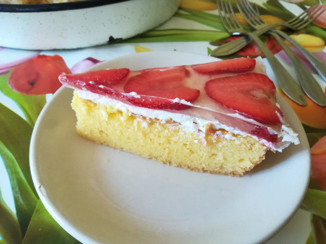 Плодова торта с ягоди и желатин