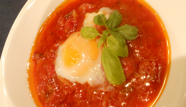Доматена супа със сушени домати