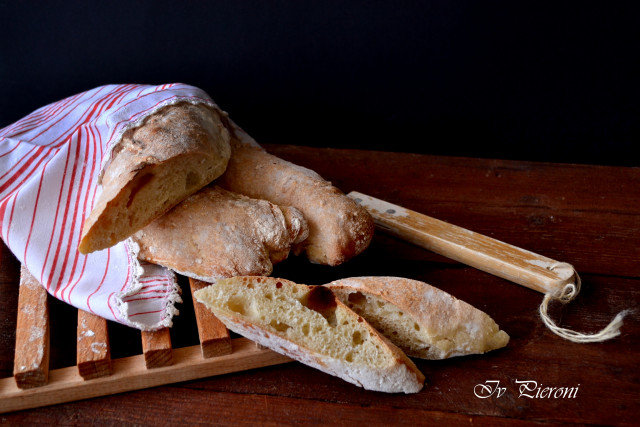 Бързи плоски хлебчета без месене