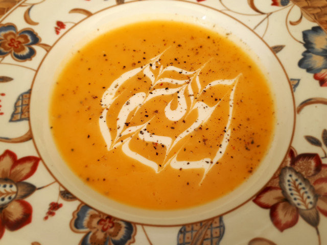 Супа от тиквички и тиква