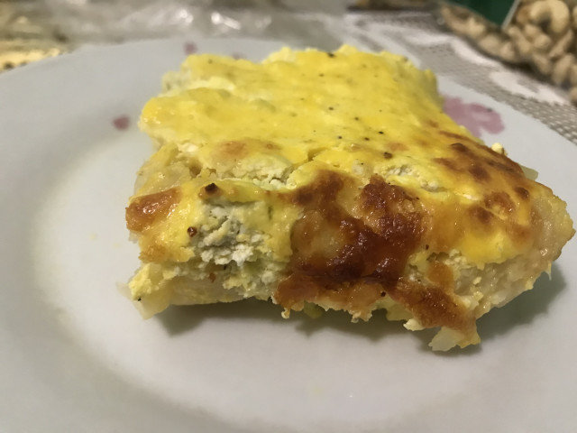 Карфиол на фурна със сирене и яйца