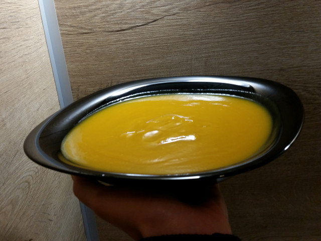 Крем супа от моркови и кориандър