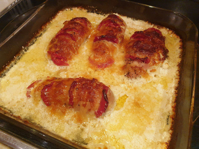 Пилешки гърди с домати и моцарела