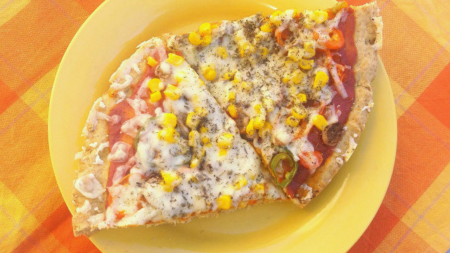 Царевична питка-пица с гъби
