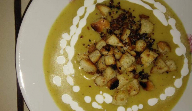 Крем супа от броколи и тиквички