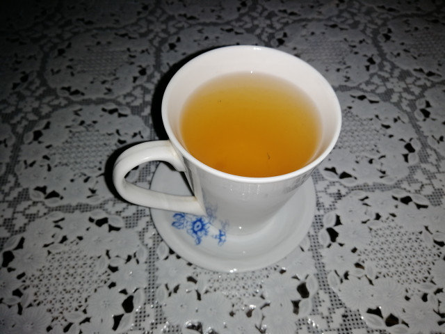 Ароматен чай от бял бъз при шарка