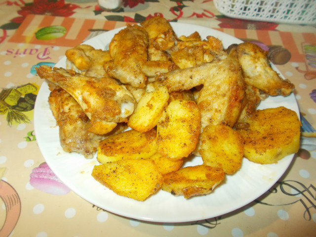 Крилца с картофи (Обяд за щастливи мъже)