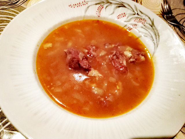 Червена агнешка супа