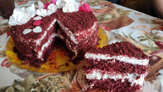 Торта Червено кадифе с рикота