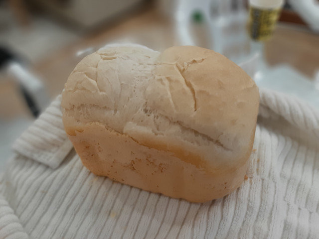 Сусамово хлебче в хлебопекарна